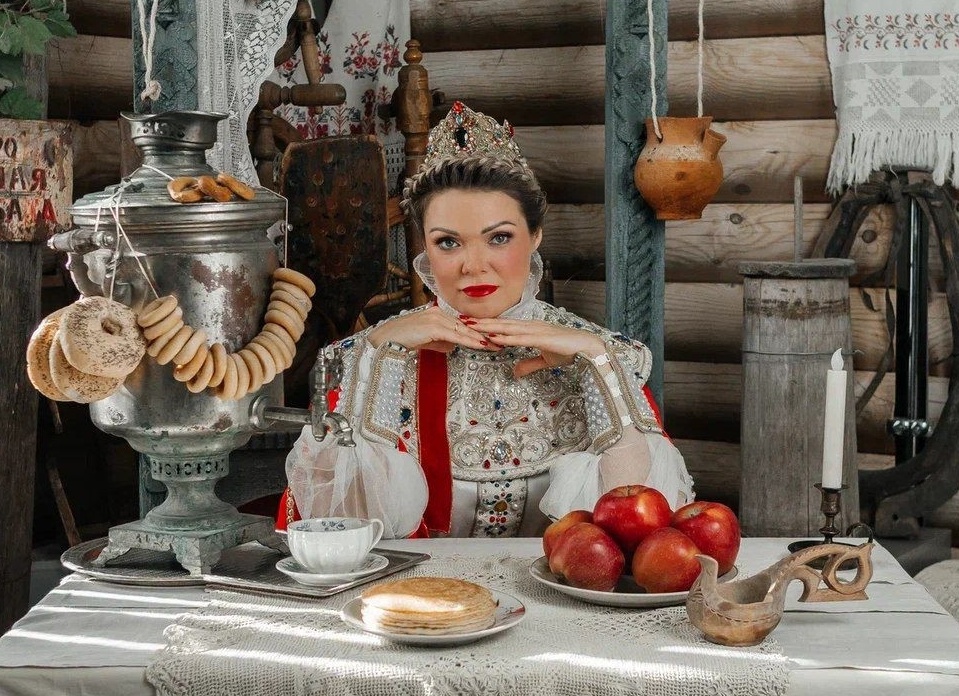 …у самовара!